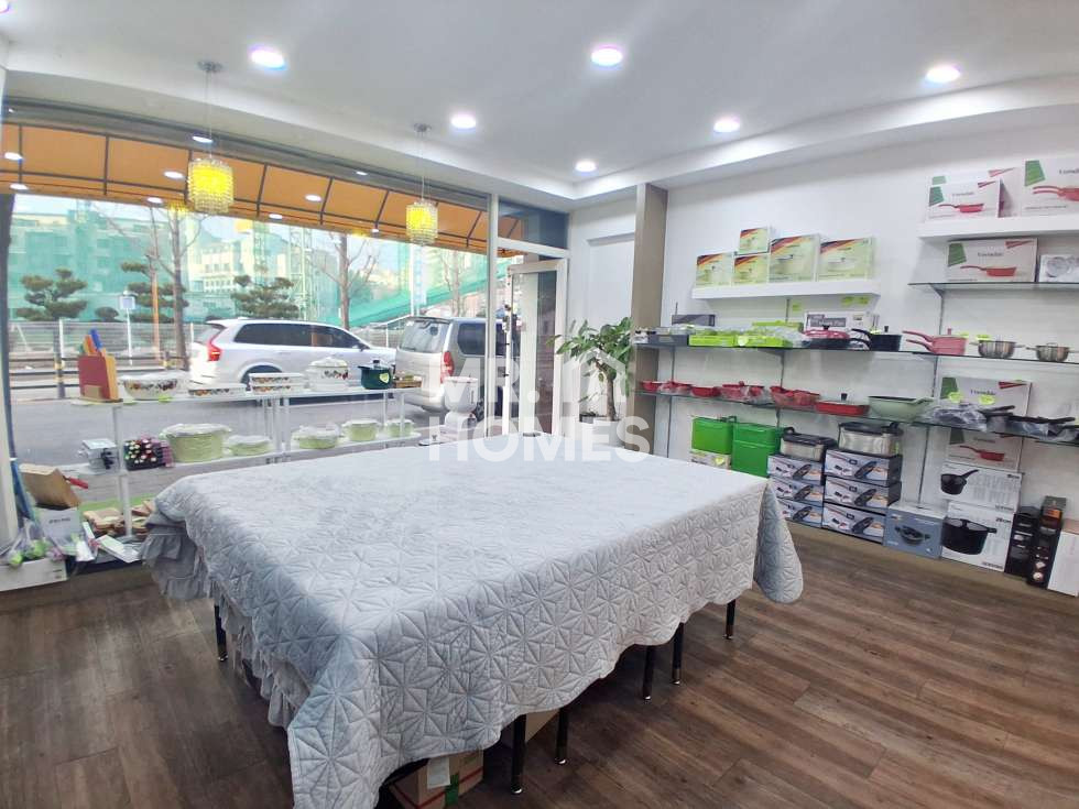 전북 전주완산구 서신동 1동 전주 서신동 서신골프연습장 옆 대로변 1층상가 임대 월세 매물번호 13058 사진 2