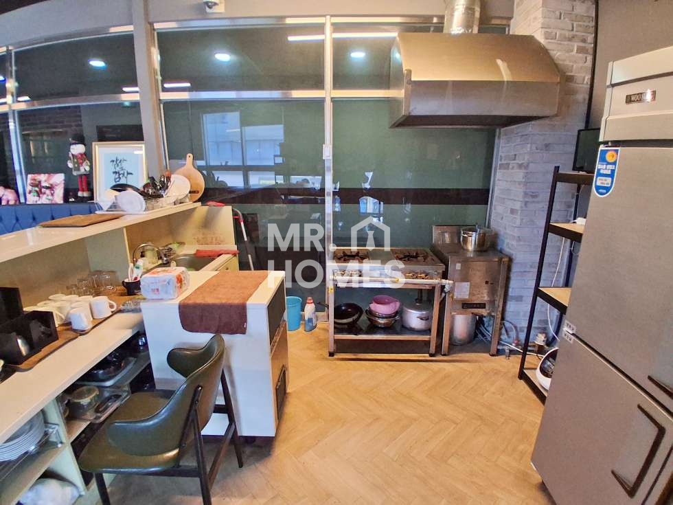 전북 전주완산구 서신동 서신동 메인대로변 코너 상가 3층임대 월세 매물번호 13072 사진 4