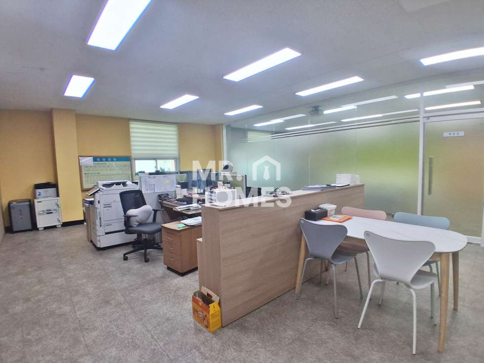 전북 전주덕진구 송천동1가 전주 송천동 대명아파트 앞 큰대로변 3층상가 (위치좋고 주위 아파트 많음) 월세 매물번호 13100 사진 3