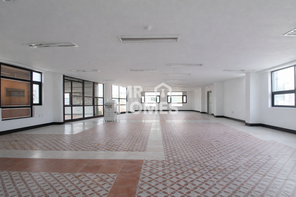 전북 전주완산구 서신동 1동 전주 서신중학교 앞 대로변 2층이상 공실 월세 매물번호 13081 사진 1