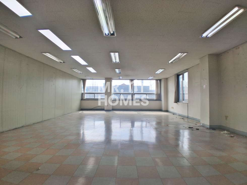 전북 전주완산구 서신동 1동 진북터널 입구 채광좋은 2층상가 임대 월세 매물번호 13104 사진 2